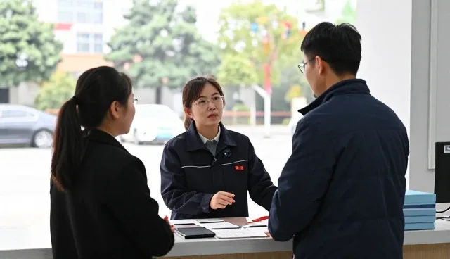 商务休闲西装的日常护理与使用技巧
